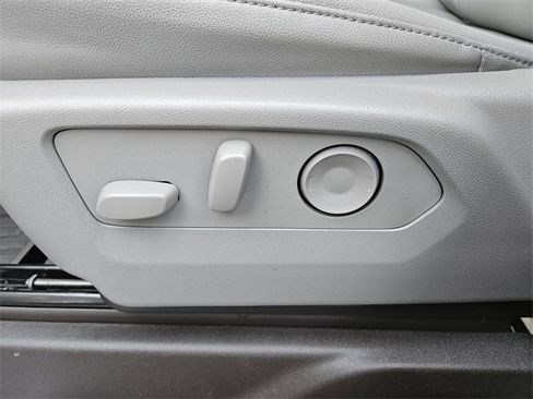 Used 2024 GMC Sierra 1500 SLT w/ SLT Premium Plus Package image 9