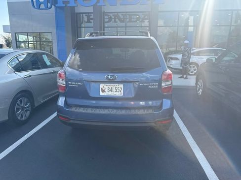 Used 2015 Subaru Forester 2.5i Limited AWD/4WD image 10