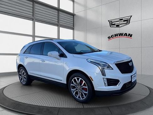 Used 2024 Cadillac XT5 Sportv w/ Technology Package image 1