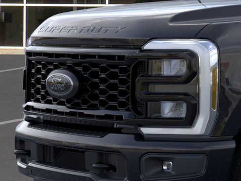 New 2026 Ford F250 Lariat w/ Black Appearance Package image 17