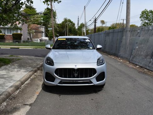 Used 2024 Maserati Grecale GT AWD/4WD image 3