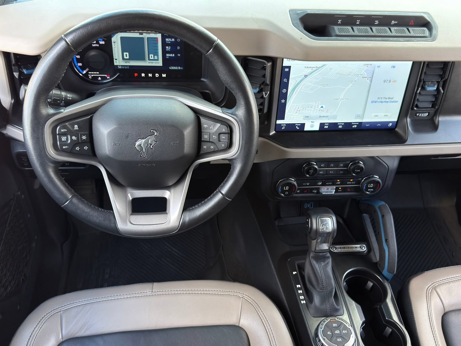 Used 2023 Ford Bronco Wildtrak AWD/4WD image 13