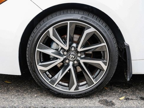 Used 2022 Toyota Corolla SE image 9