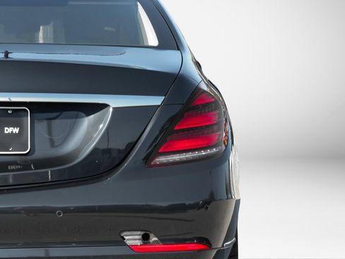 Used 2019 Mercedes-Benz S 560 Sedan image 53