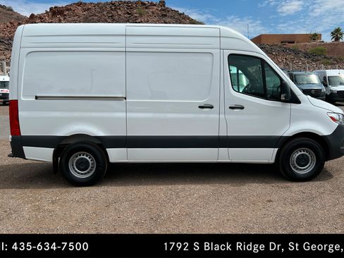 Used 2026 Mercedes-Benz Sprinter 2500 image 6