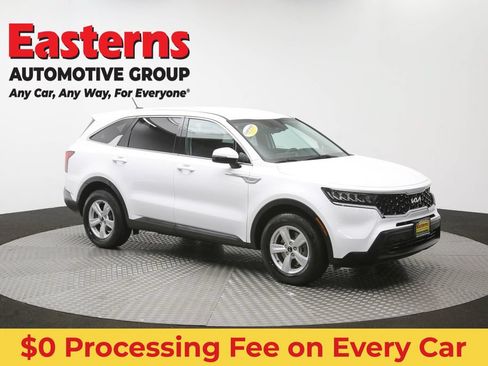 Used 2023 Kia Sorento LX FWD image 44