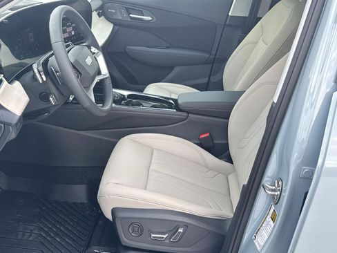 New 2026 Audi Q3 quattro 2.0T AWD/4WD image 5