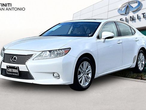 Used 2013 Lexus ES 350 w/ Premium Pkg FWD image 14
