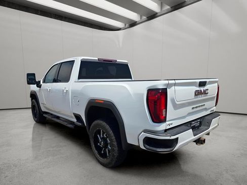 Used 2021 GMC Sierra 2500 AT4 AWD/4WD image 3