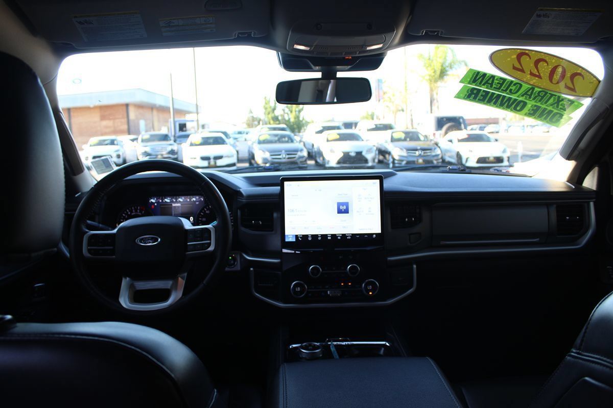 Used 2022 Ford Expedition XLT AWD/4WD image 29