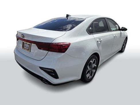 Used 2019 Kia Forte LXS image 4