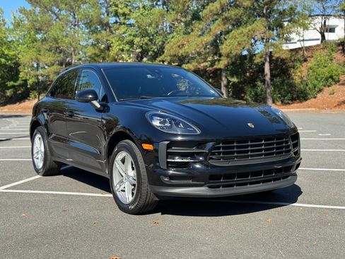 Used 2020 Porsche Macan image 16