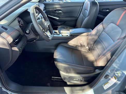 New 2025 Nissan Sentra SR image 16