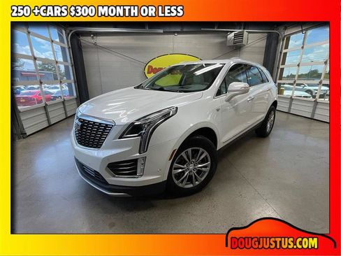 Used 2022 Cadillac XT5 Premium Luxury w/ Technology Package FWD image 1