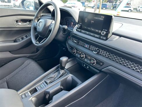 New 2025 Honda Accord SE image 19