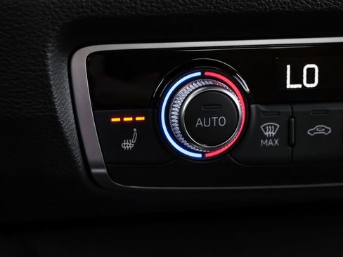 Used 2021 Audi Q3 2.0T Premium Plus w/ Premium Plus Package image 34