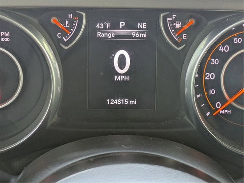 Used 2018 Jeep Wrangler Unlimited Sport image 17