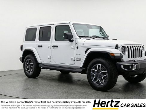 Used 2025 Jeep Wrangler Sahara image 1
