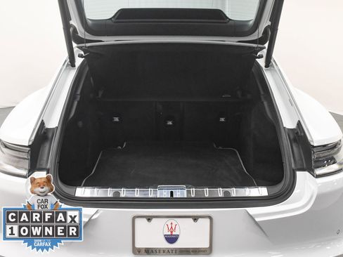 Used 2022 Porsche Panamera Platinum Edition image 7