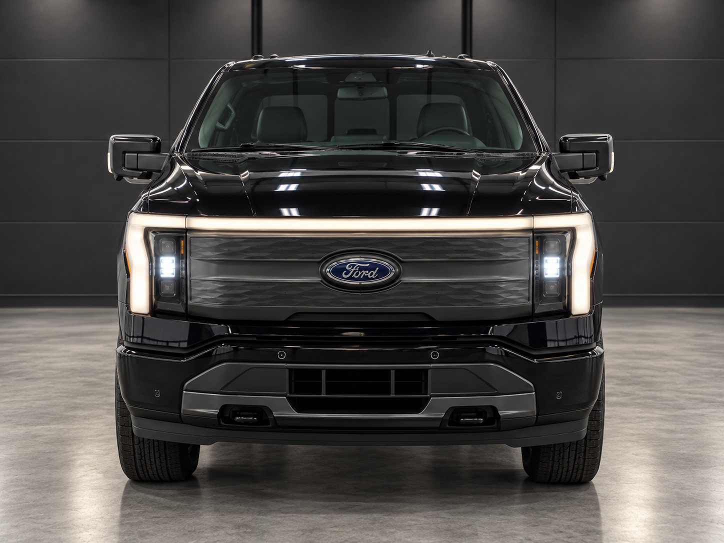 Used 2023 Ford F150 Lightning Lariat AWD/4WD image 10