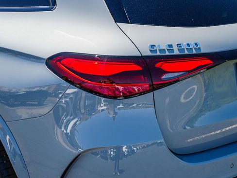 New 2026 Mercedes-Benz GLC 300 4MATIC image 11