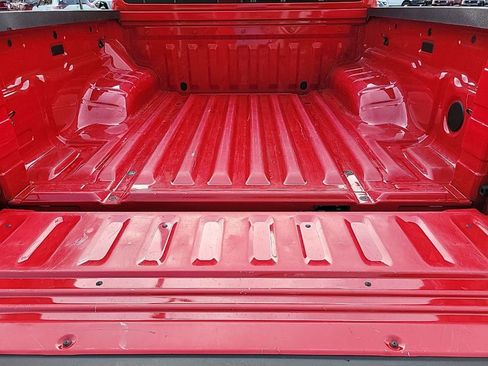 Certified 2022 Nissan Frontier SV w/ Technology Package image 13