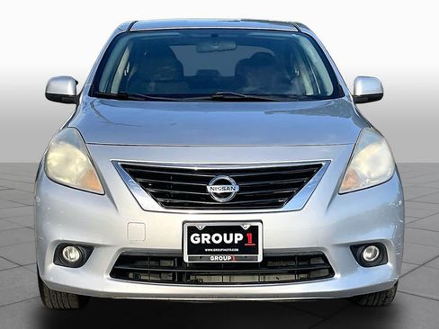 Used 2012 Nissan Versa FWD image 3