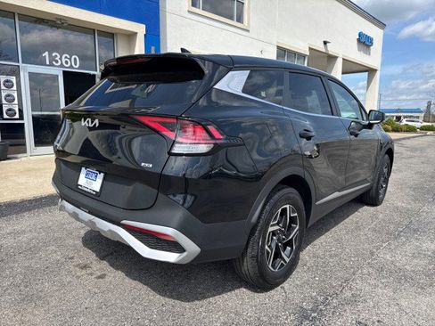 Used 2025 Kia Sportage LX image 17