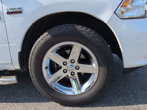 Used 2016 RAM 1500 Express AWD/4WD image 12