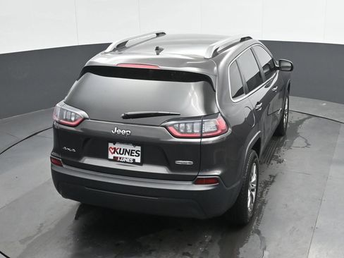 Used 2021 Jeep Cherokee Latitude Plus AWD/4WD image 29