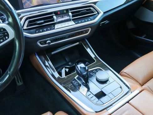Used 2019 BMW X5 xDrive50i w/ M Sport Package image 42