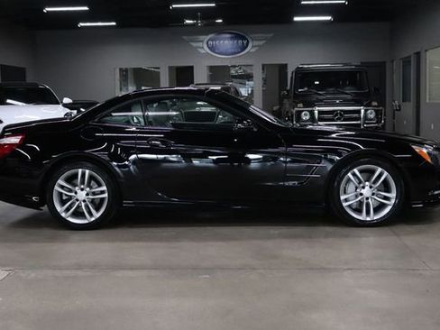 Used 2013 Mercedes-Benz SL 550 image 11
