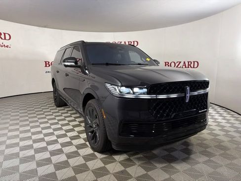 Certified 2025 Lincoln Navigator L Reserve w/ Jet Appearance Package AWD/4WD image 1