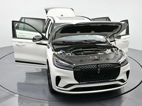 New 2025 Lincoln Aviator Reserve w/ Equipment Group 201A image 44