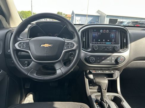 Used 2015 Chevrolet Colorado LT w/ LT Convenience Package AWD/4WD image 11