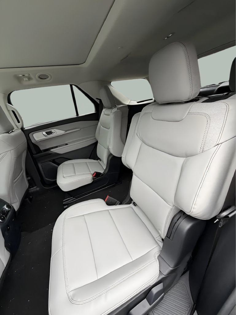 New 2026 Ford Explorer Active w/ Active Comfort Package AWD/4WD image 29
