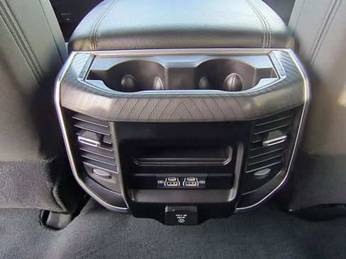 Used 2025 RAM 3500 Big Horn image 21