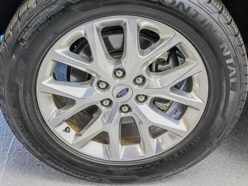 Used 2020 Ford Expedition Max XLT w/ Equipment Group 202A AWD/4WD image 12