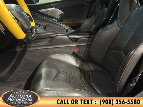 Used 2020 Chevrolet Corvette Stingray Premium Cpe w/ 3LT Preferred Equipment Group image 9