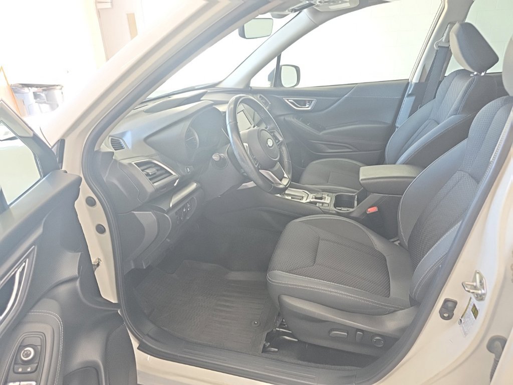 Used 2020 Subaru Forester Premium AWD/4WD image 26