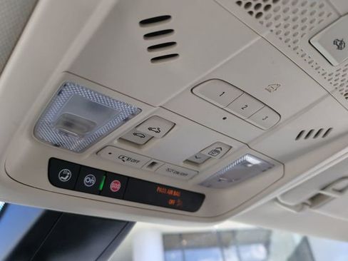 Used 2023 Cadillac XT6 Premium Luxury image 25