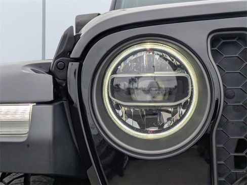 Used 2021 Jeep Wrangler Unlimited Rubicon 4xe w/ Steel Bumper Group image 9