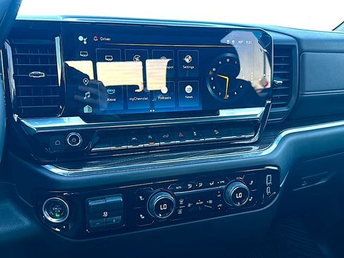 Used 2024 Chevrolet Silverado 1500 LT w/ Texas Edition Plus AWD/4WD image 31