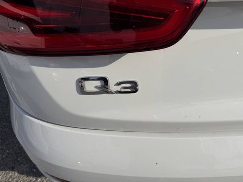 Used 2015 Audi Q3 2.0T Prestige FWD image 10
