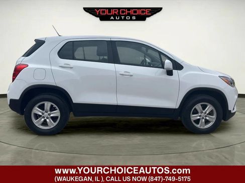 Used 2017 Chevrolet Trax LS AWD/4WD image 6