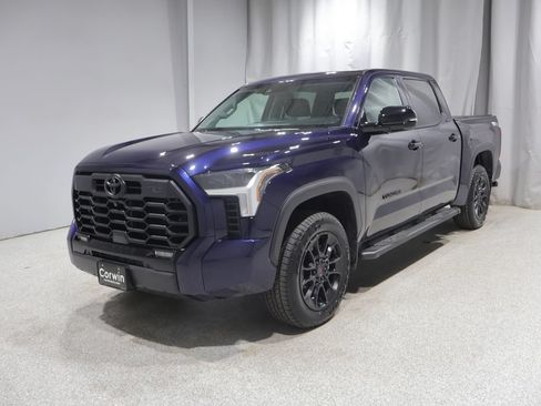 Used 2024 Toyota Tundra Limited w/ TRD Off-Road Package AWD/4WD image 8