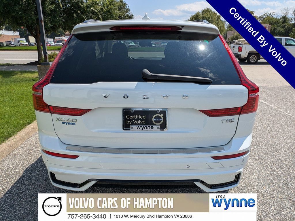 Certified 2025 Volvo XC60 T8 Ultra w/ Protection Package Premier AWD/4WD image 5