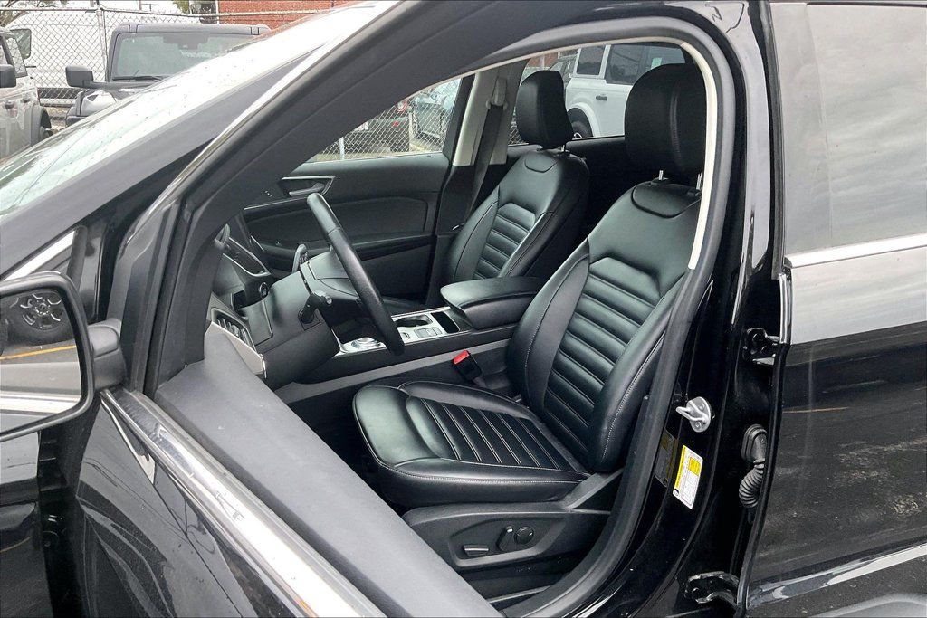 Used 2022 Ford Edge SEL w/ Convenience Package AWD/4WD image 24