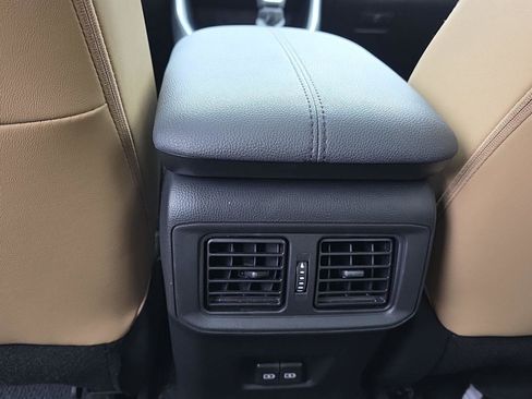 Used 2024 Toyota RAV4 XLE Premium image 27