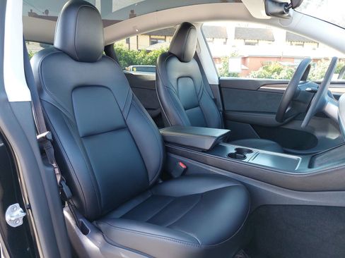 Used 2025 Tesla Model Y Long Range AWD/4WD image 10